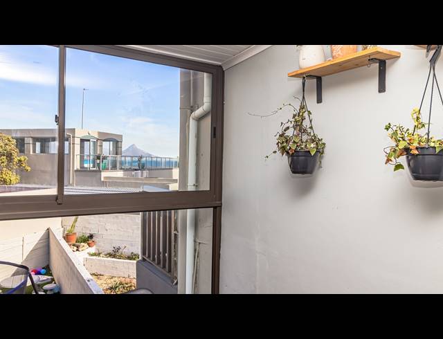 3 BEDROOM HOUSE TO LET IN WAVES EDGE